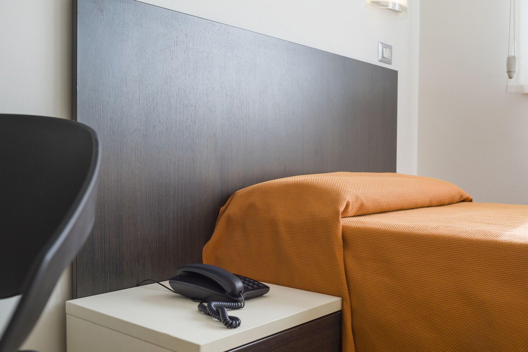 Hotel Sharing Turin Bagian luar foto