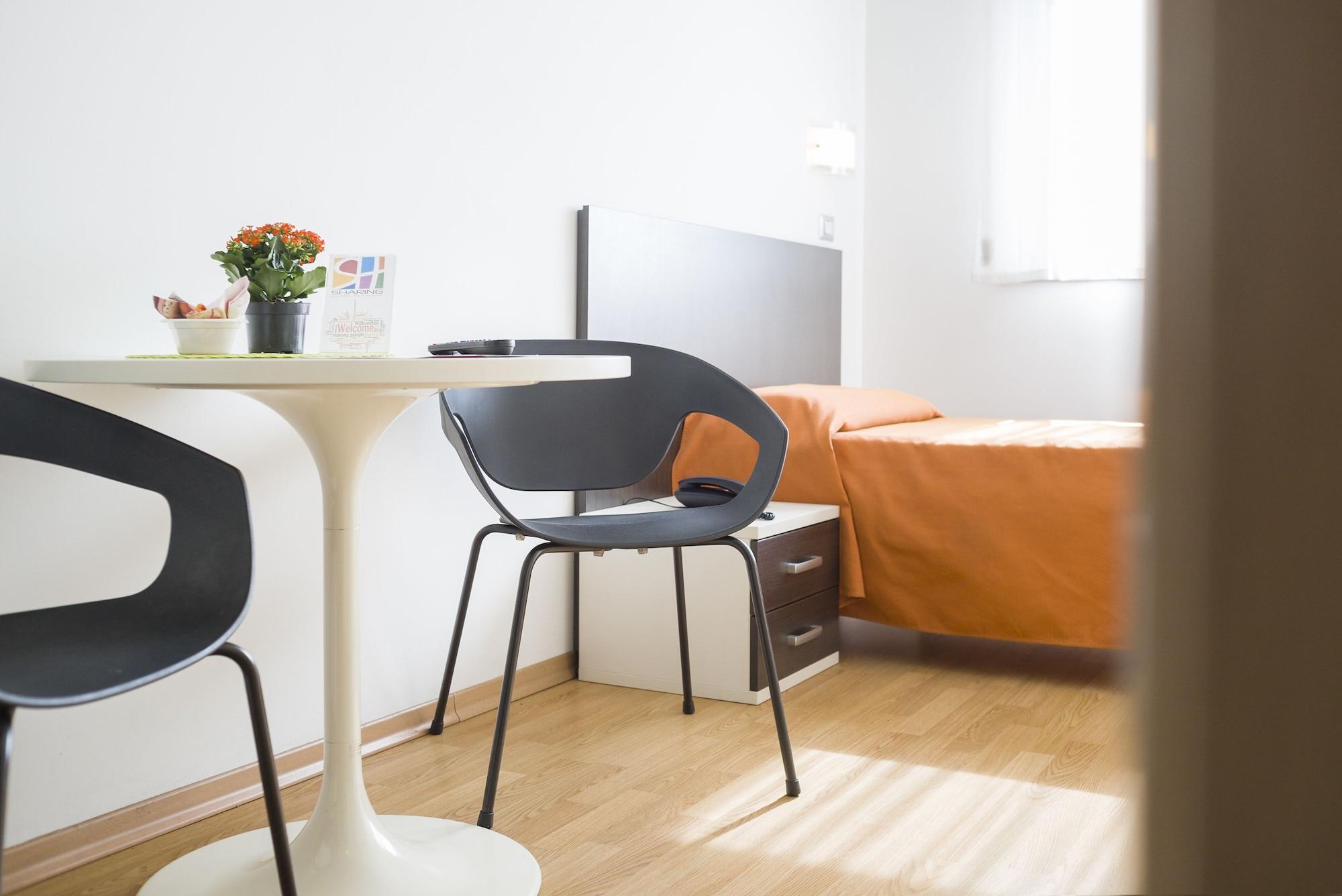 Hotel Sharing Turin Bagian luar foto