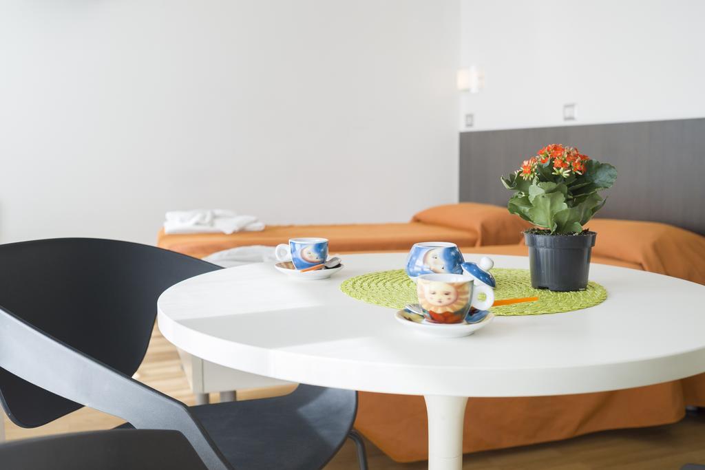 Hotel Sharing Turin Bagian luar foto