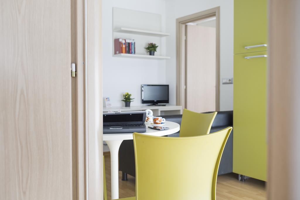 Hotel Sharing Turin Bagian luar foto